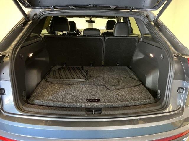2023 volkswagen atlas cross sport 3.6l v6 se w/technology