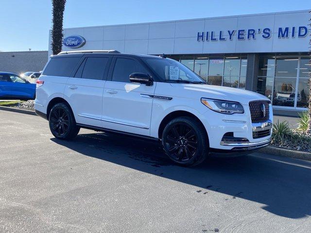 2022 lincoln navigator black label