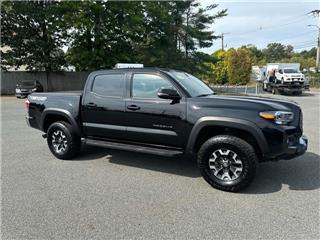 2023 Toyota Tacoma sr v6