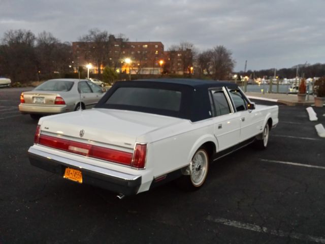 1987 lincoln town car signture series 2nd owner 5.0 garage kept 84,700 miles