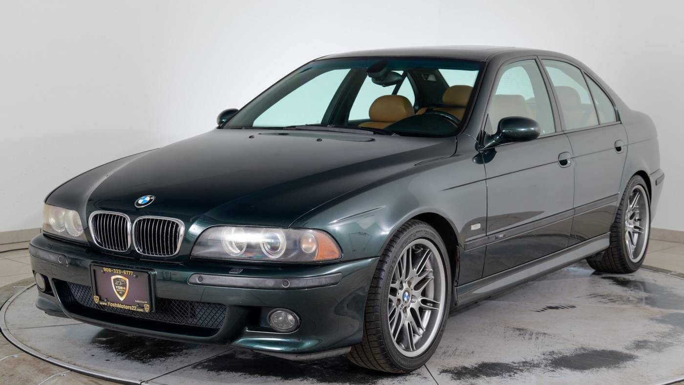 2002 bmw m5 base