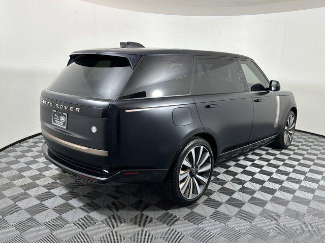 2023 land rover range rover sv
