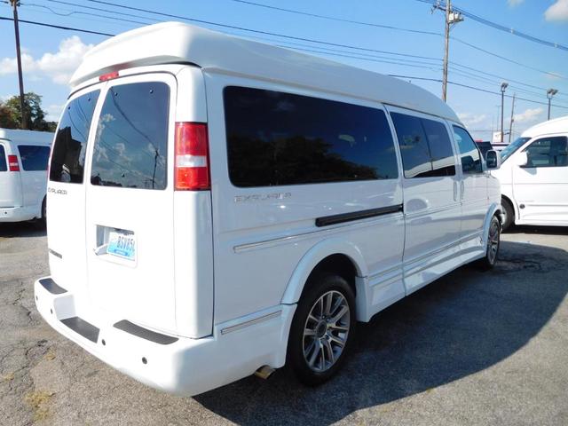 2021 chevrolet express 3500 lt