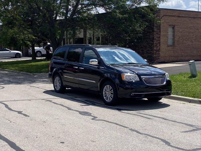 2014 chrysler town & country touring-l