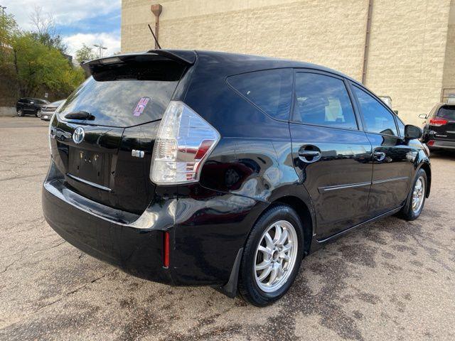 2013 toyota prius v two