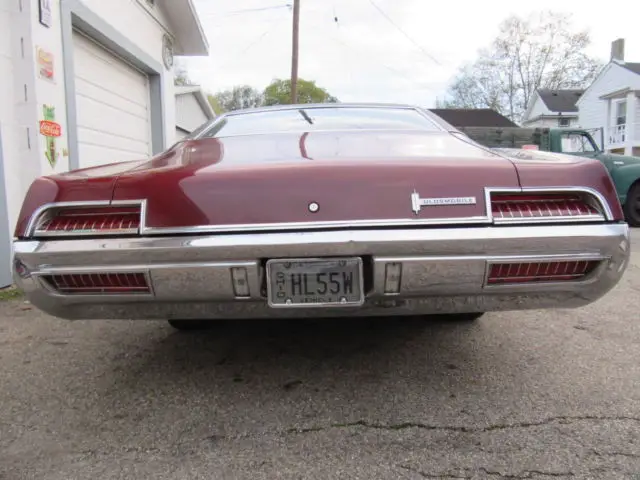 1967 oldsmobile delta 88 holiday custom