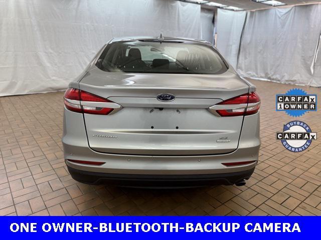 2020 ford fusion se