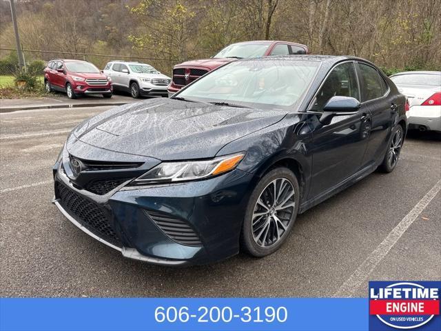 2018 toyota camry se