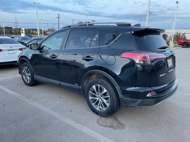 2018 toyota rav4 hybrid le