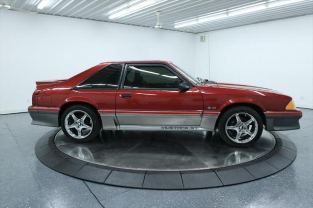 1992 ford mustang gt