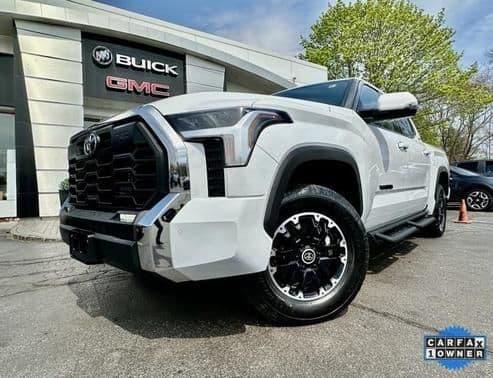 2022 toyota tundra sr5 in masons island, connecticut