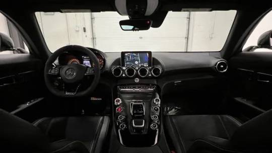 2018 mercedes-benz amg gt r