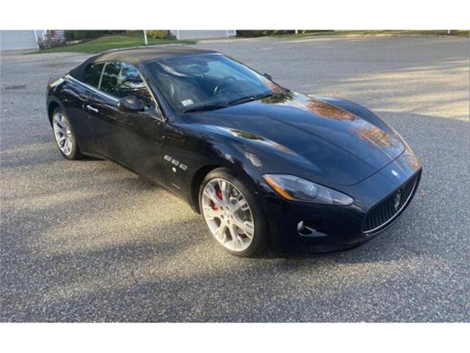 2011 maserati granturismo in cadillac, michigan