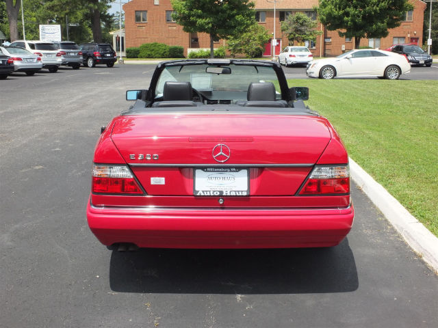 1994 mercedes e320 convertible - looks/runs/drives very good! no reserve!
