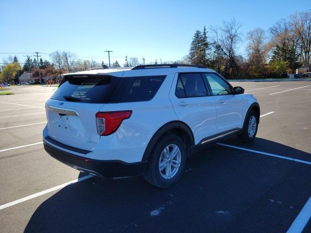 2021 ford explorer xlt