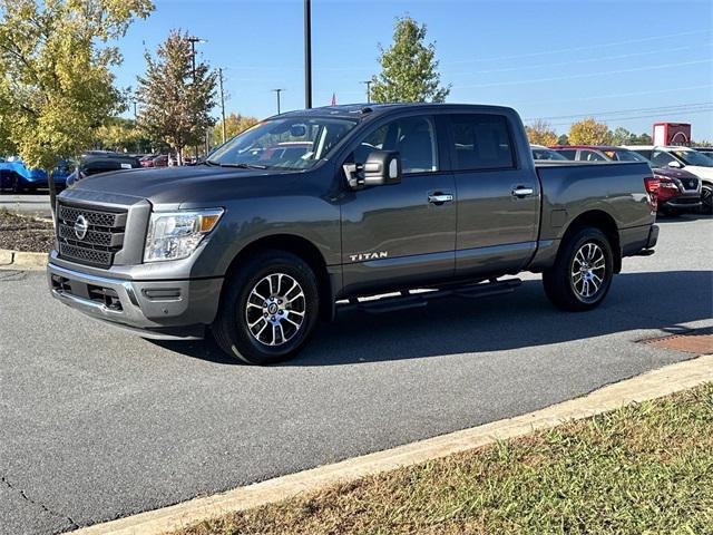 2021 nissan titan sv