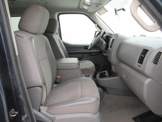 2013 nissan nv passenger nv3500 hd in kissimmee, florida