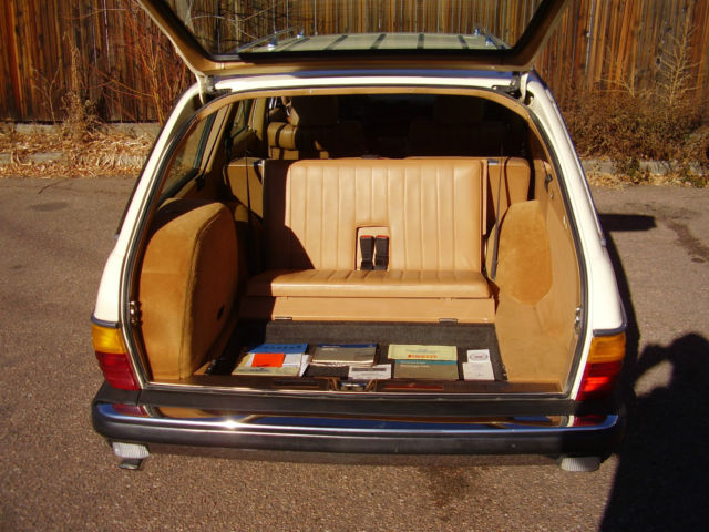1985 mecedes 300td turbo wagon exellent original condition