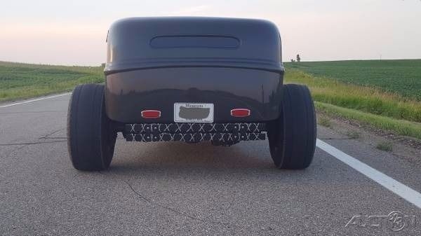 1933 plymouth 2-door street rod, coupe, 283 v8, 2-speed power glide auto trans