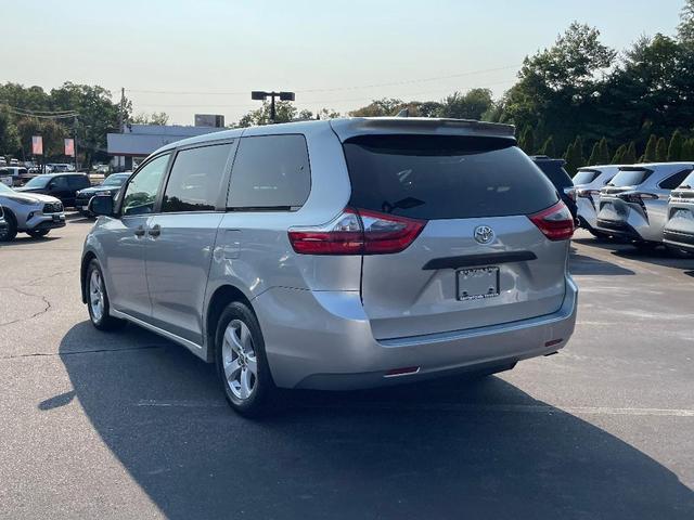 2020 toyota sienna l