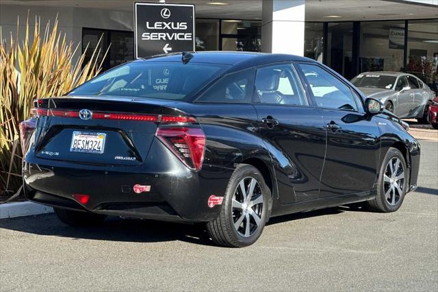 2017 toyota mirai base