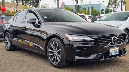 2022 Volvo S60
