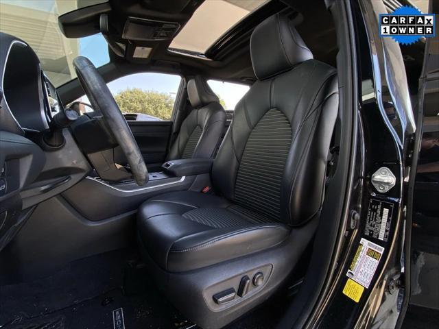 2021 toyota highlander xse
