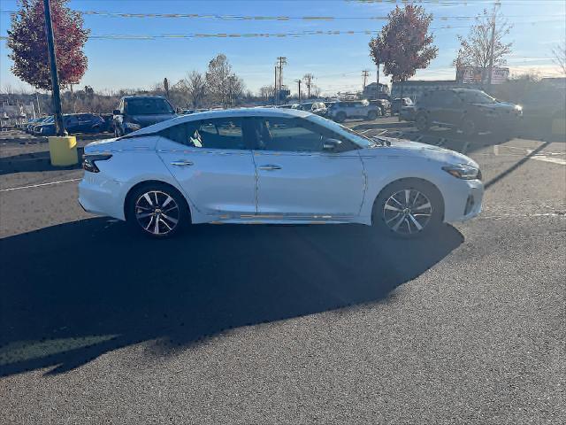 2021 nissan maxima 3.5 sv