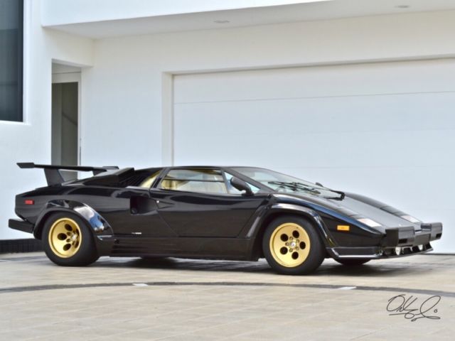 1987 lamborghini contact 5000qv 1k miles best color....from a museum collection