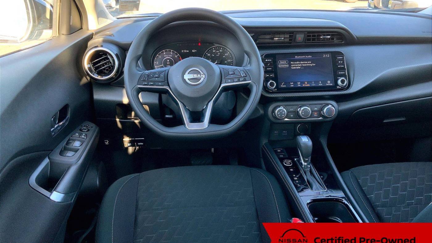 2024 nissan kicks sv