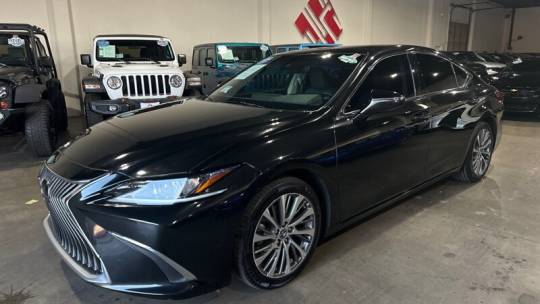 2020 Lexus ES