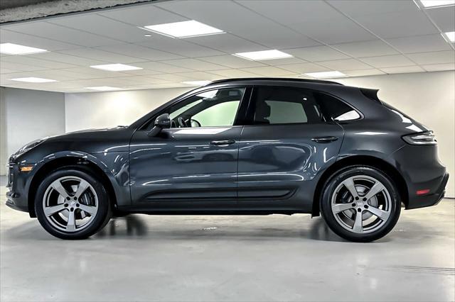 2024 porsche macan base