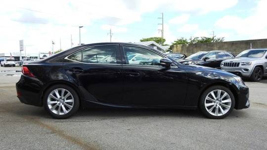 2016 Lexus IS