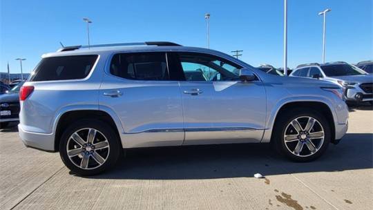 2017 GMC Acadia