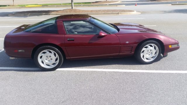 no reserve!!!!!! 1993 corvette 40th anniversary edition