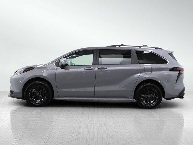 2024 toyota sienna woodland edition