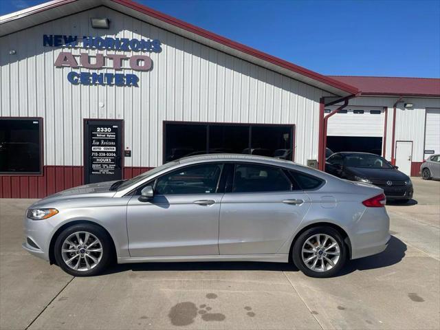 2017 ford fusion se
