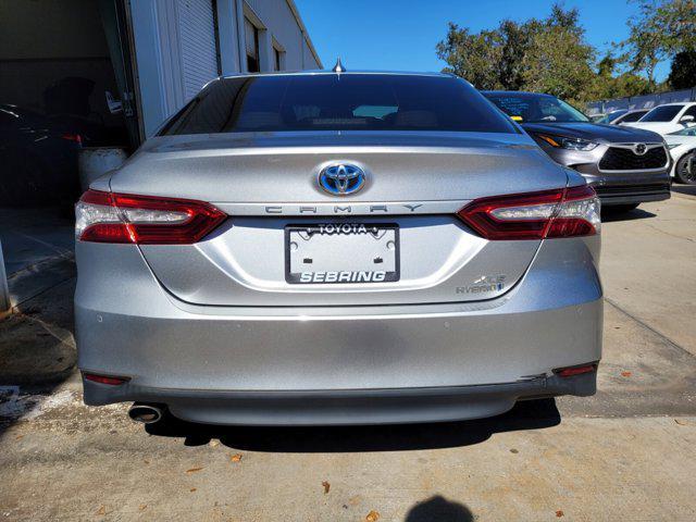 2018 toyota camry hybrid xle