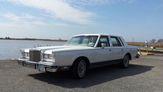 1984 lincoln town car cartier designer series