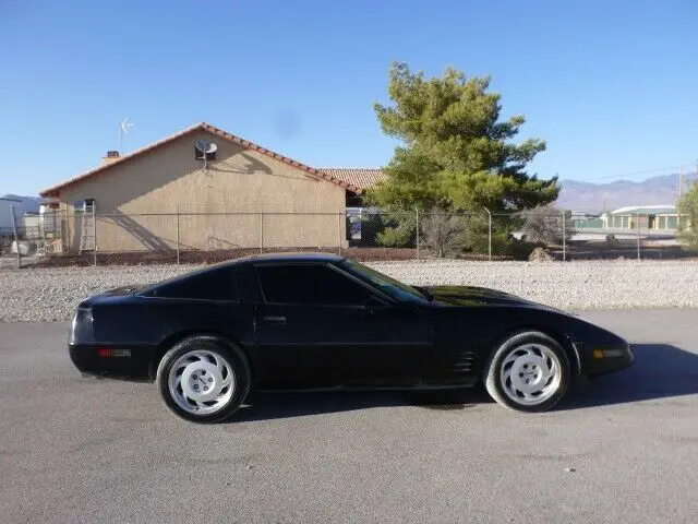 1992 chevrolet corvette coupe original california car with just 81000 miles !!!!