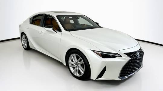 2023 Lexus IS