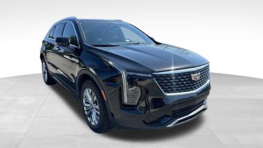 2024 Cadillac XT4 premium luxury