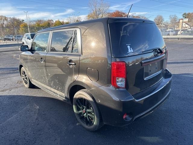 2015 scion xb base