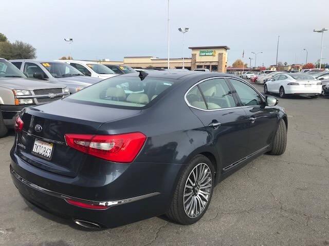 2015 kia cadenza premium