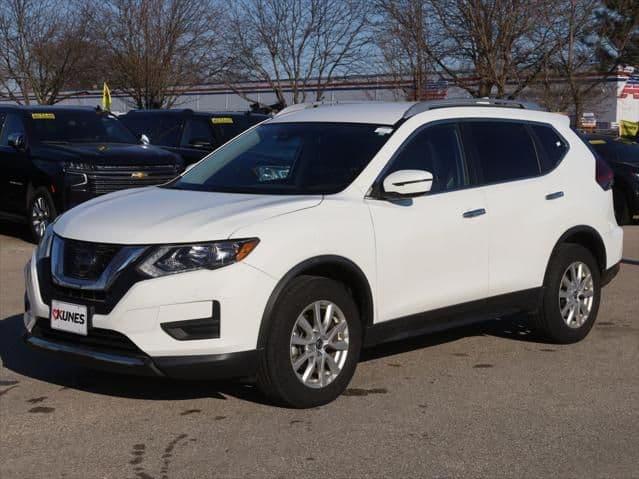 2020 nissan rogue s fwd in madison, wisconsin