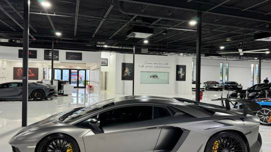 2016 Lamborghini Aventador