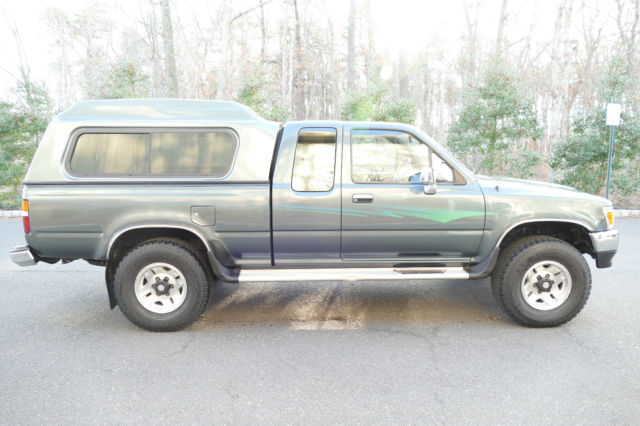 1993 toyota x-cab sr5 4x4 pickup no reserve !!! west coast vehicle