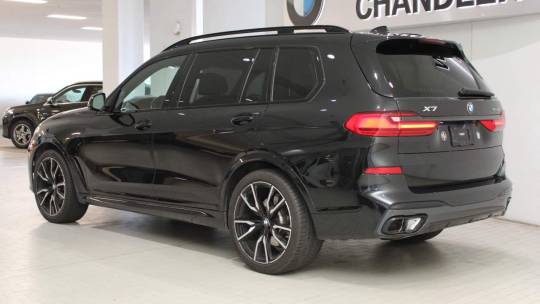 2022 BMW X7