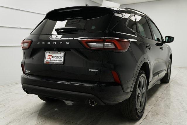 2023 ford escape st-line select