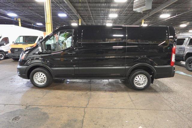2023 ford transit-150 base